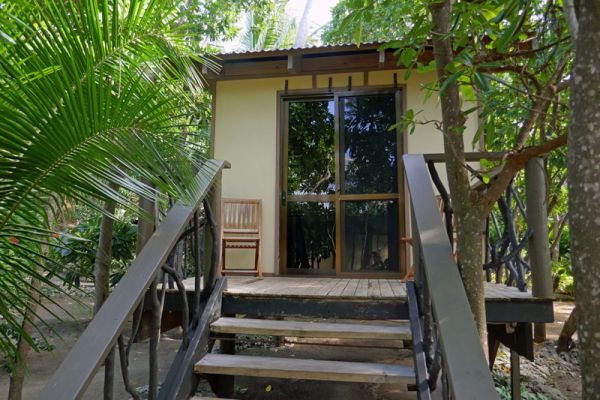 sab-mantarayresort1-800A9C87136-0299-3D27-F2C0-3BA62FEAF792.jpg